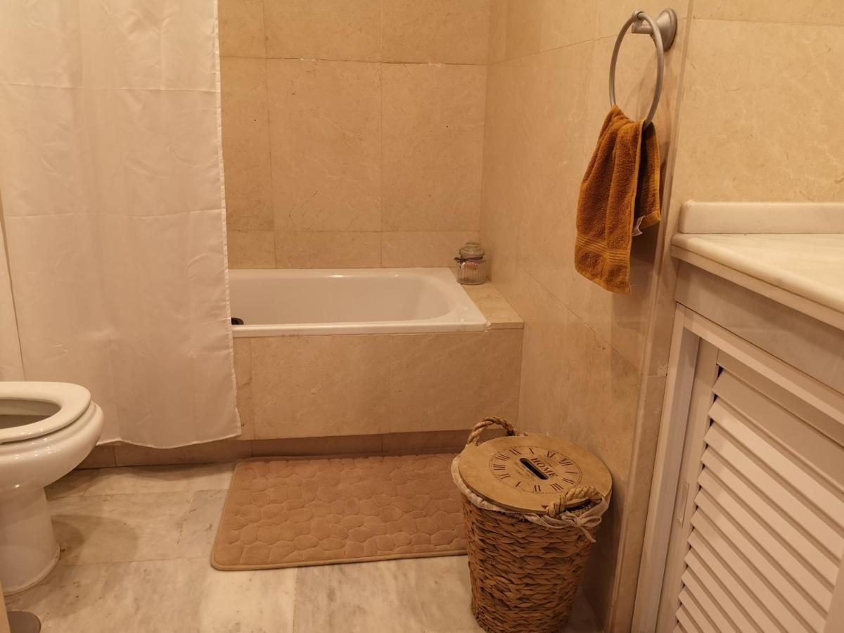 Apartamento Las Brisas Фуeнхирола Екстериор снимка