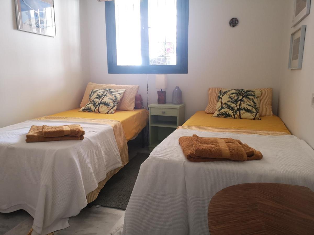Apartamento Las Brisas Фуeнхирола Екстериор снимка