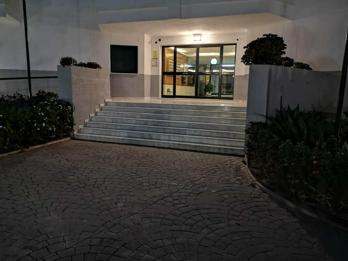 Apartamento Las Brisas Фуeнхирола Екстериор снимка