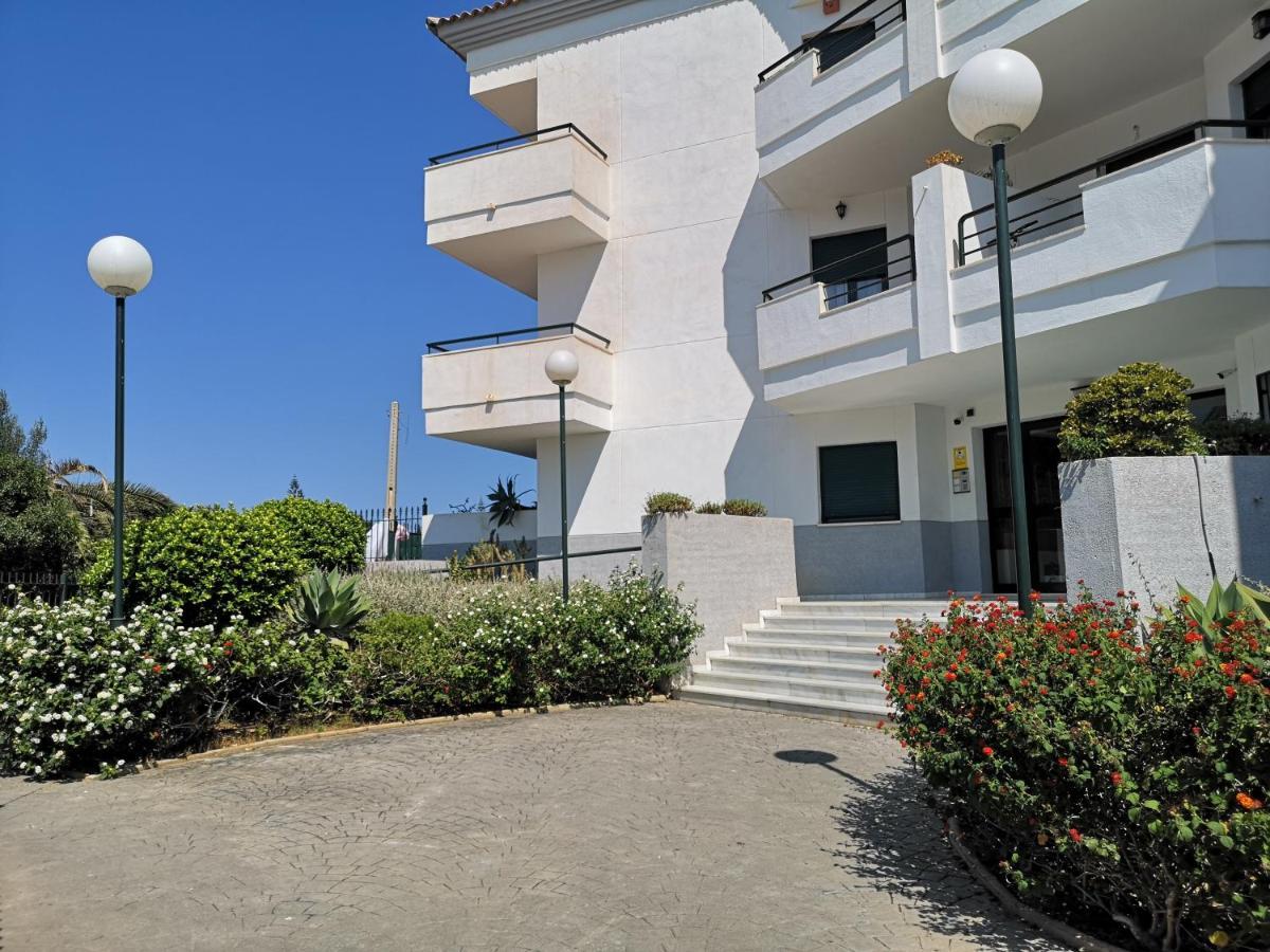 Apartamento Las Brisas Фуeнхирола Екстериор снимка